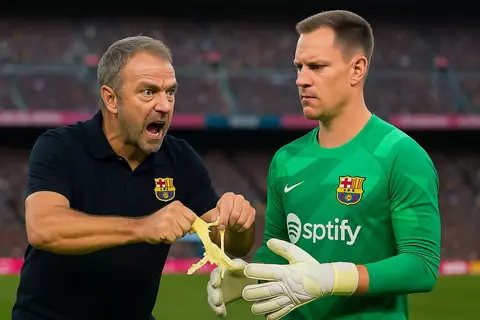 أكد دعمه الكامل للحارس.. فليك يعترف بالخطأ في أزمة تير شتيجن